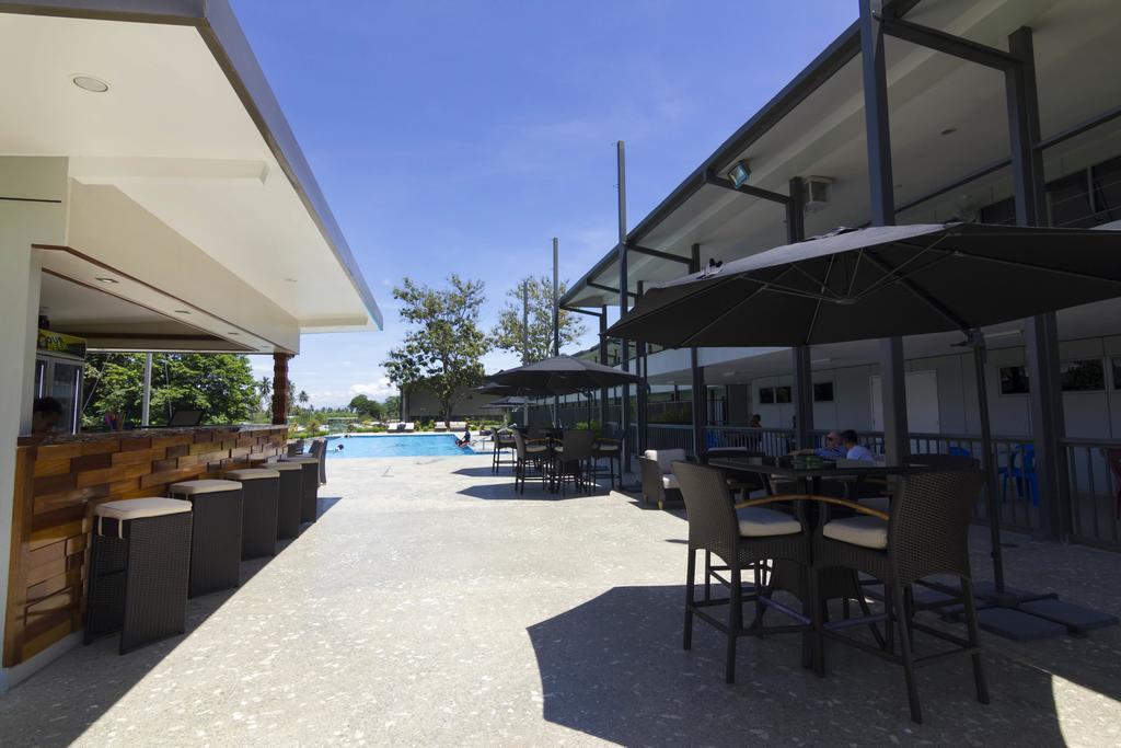 Crossroads Hotel Lae Omili Zewnętrze zdjęcie