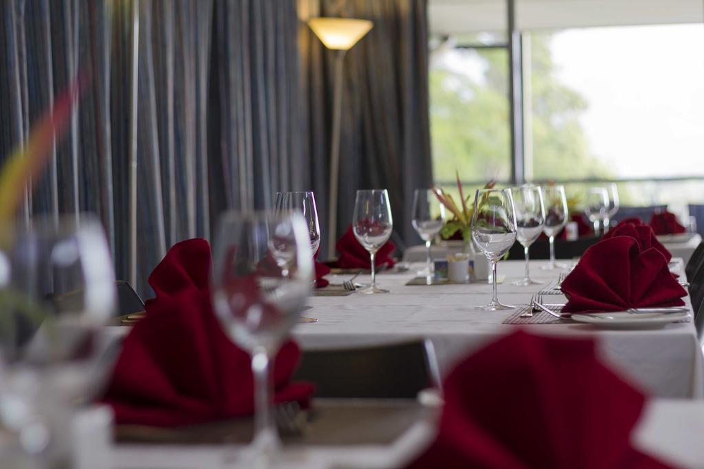 Crossroads Hotel Lae Omili Zewnętrze zdjęcie